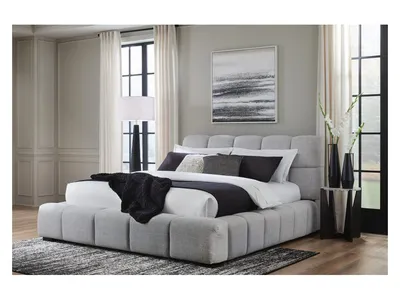Grendusk Queen Upholstered Bed