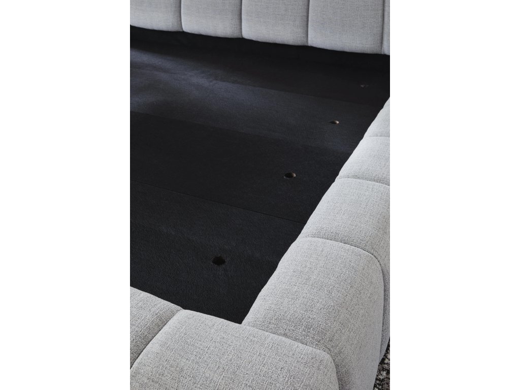 Grendusk Queen Upholstered Bed - image 5