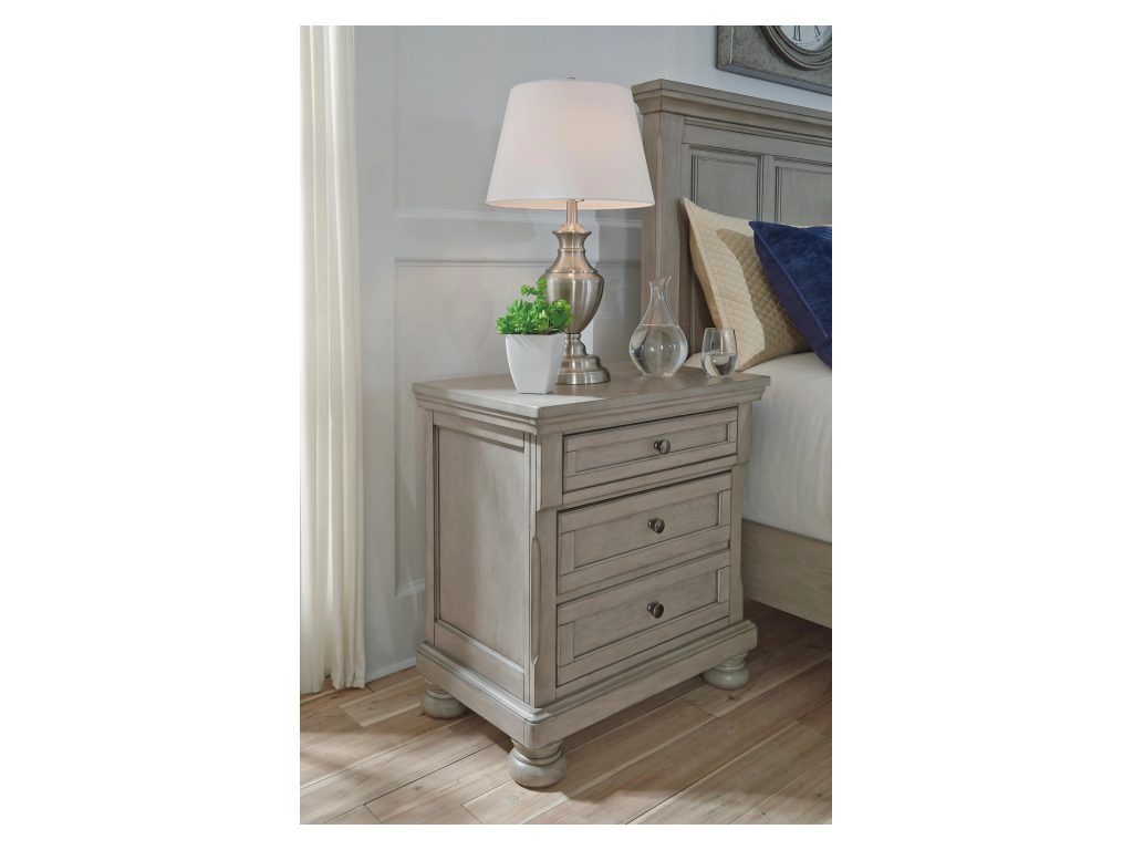 Lettner King Panel Bed, Chest and 2 Nightstands - image 8