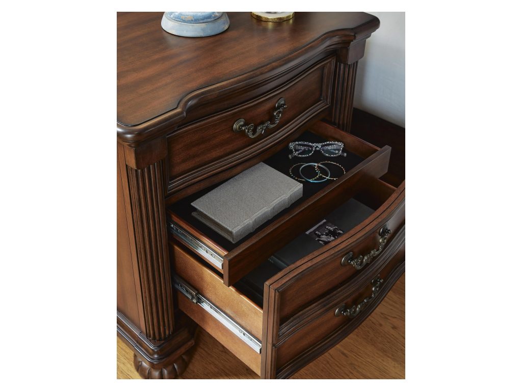 Lavinton King Poster Bed, Dresser, Mirror and Nightstand - image 13