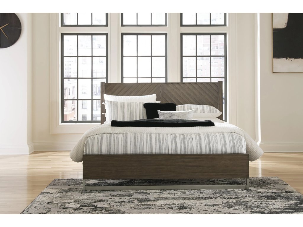 Arkenton King Panel Bed - image 1