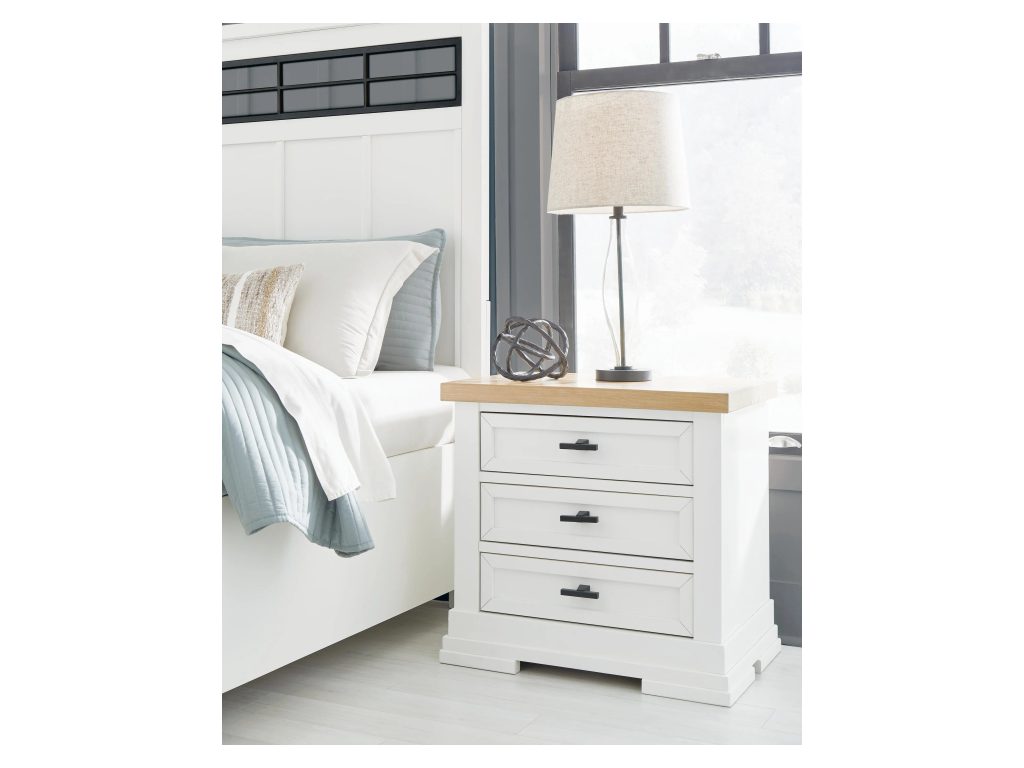 Ashbryn King Panel Bed, Dresser, Mirror and 2 Nightstands - image 24
