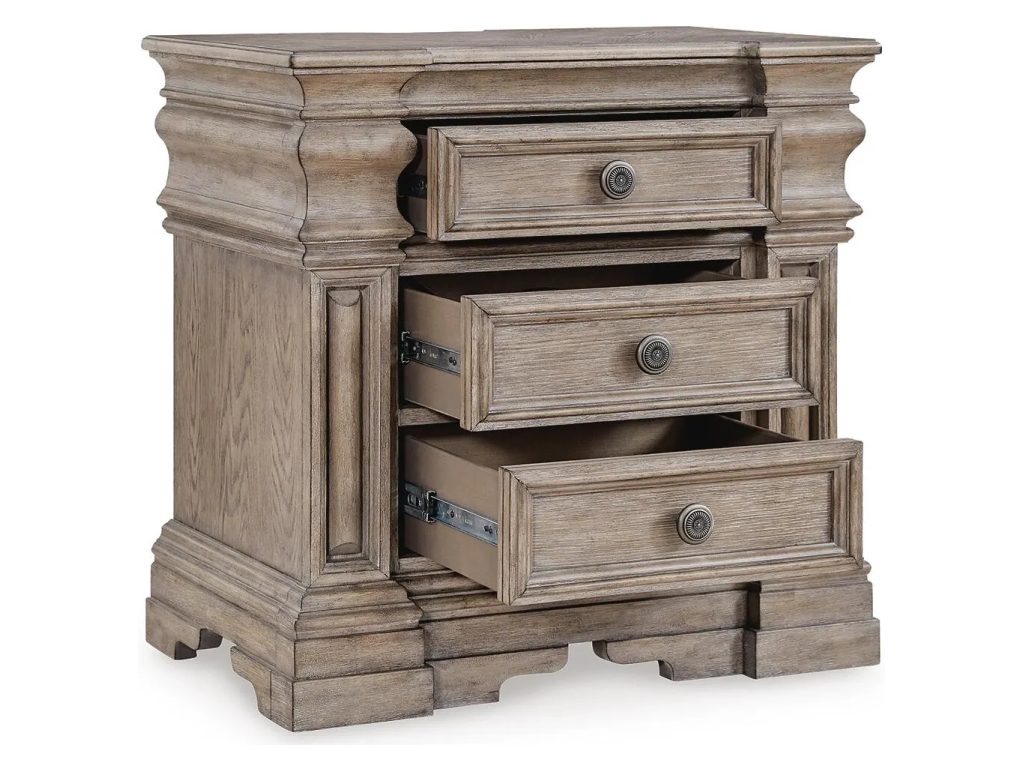 Blairhurst King Panel Bed, Dresser, Chest and 2  Nightstands - image 19