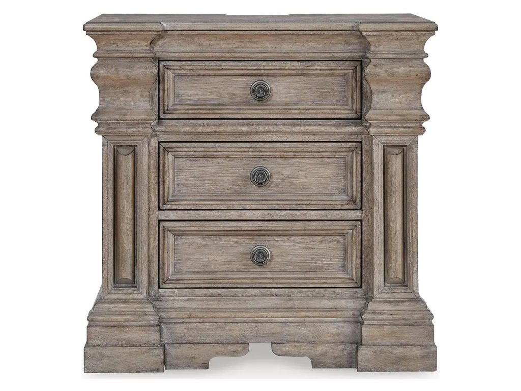 Blairhurst King Panel Bed, Dresser, Chest and 2  Nightstands - image 17