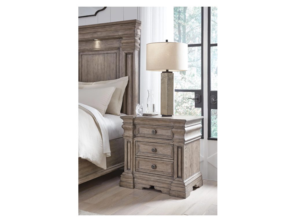 Blairhurst King Panel Bed, Dresser, Chest and 2  Nightstands - image 26