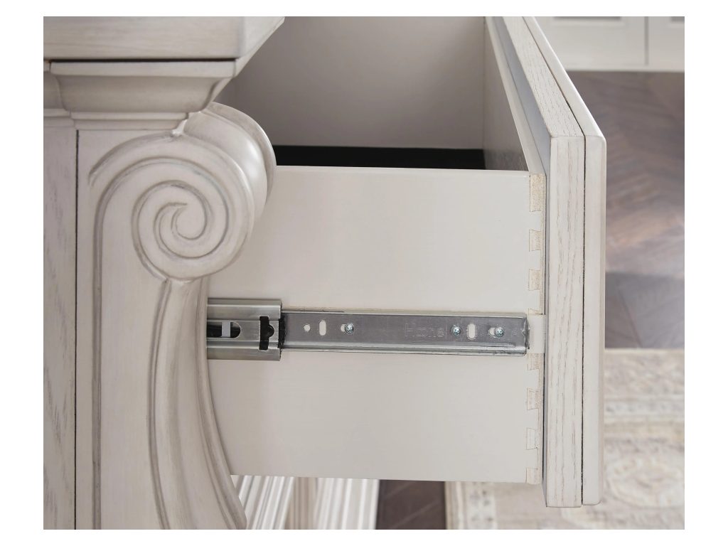 Bruchandi Dresser - image 5
