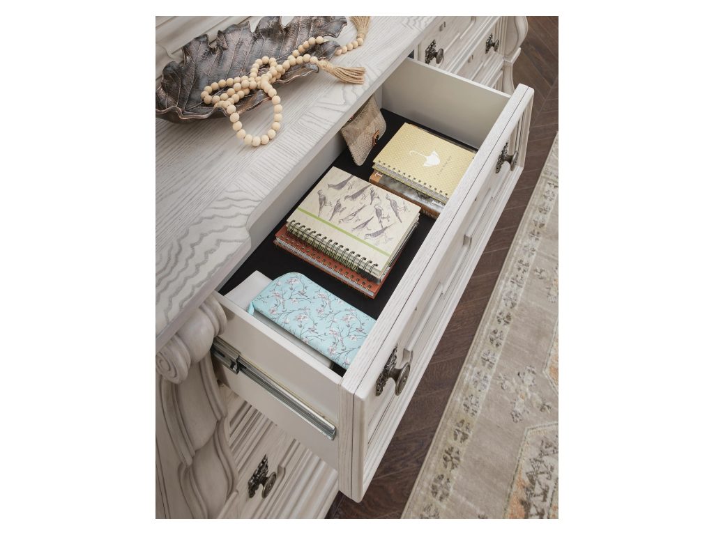Bruchandi Dresser - image 6