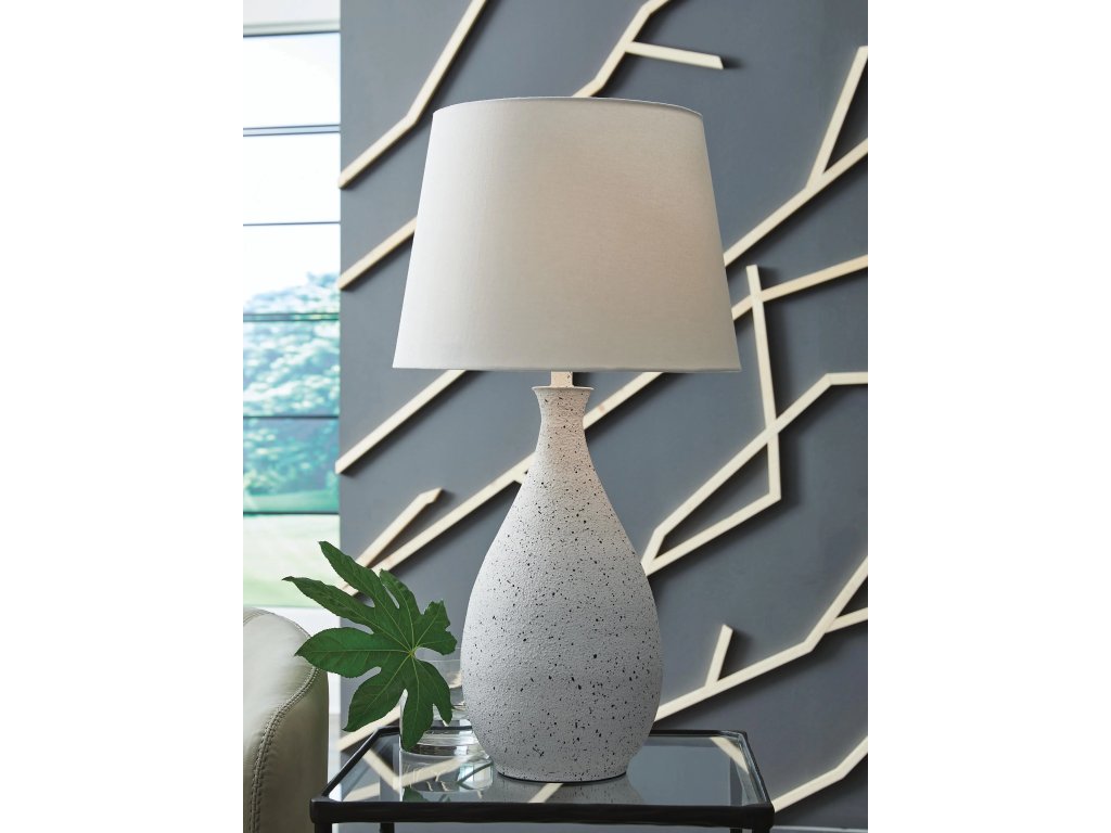 Wyattford Table Lamp - image 1