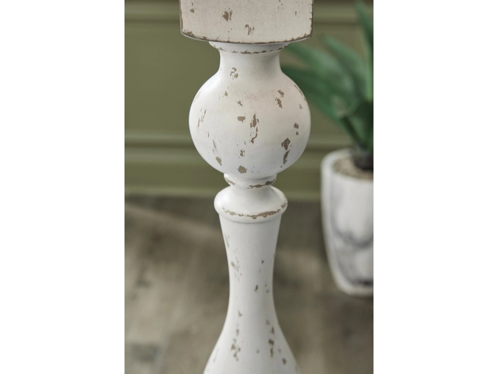 Madsbrook Floor Lamp - image 2