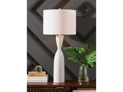 Davinford Table Lamp