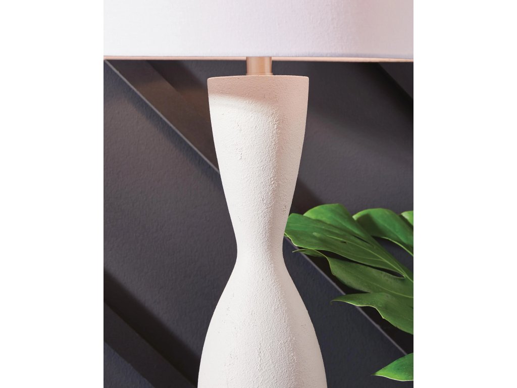 Davinford Table Lamp - image 2