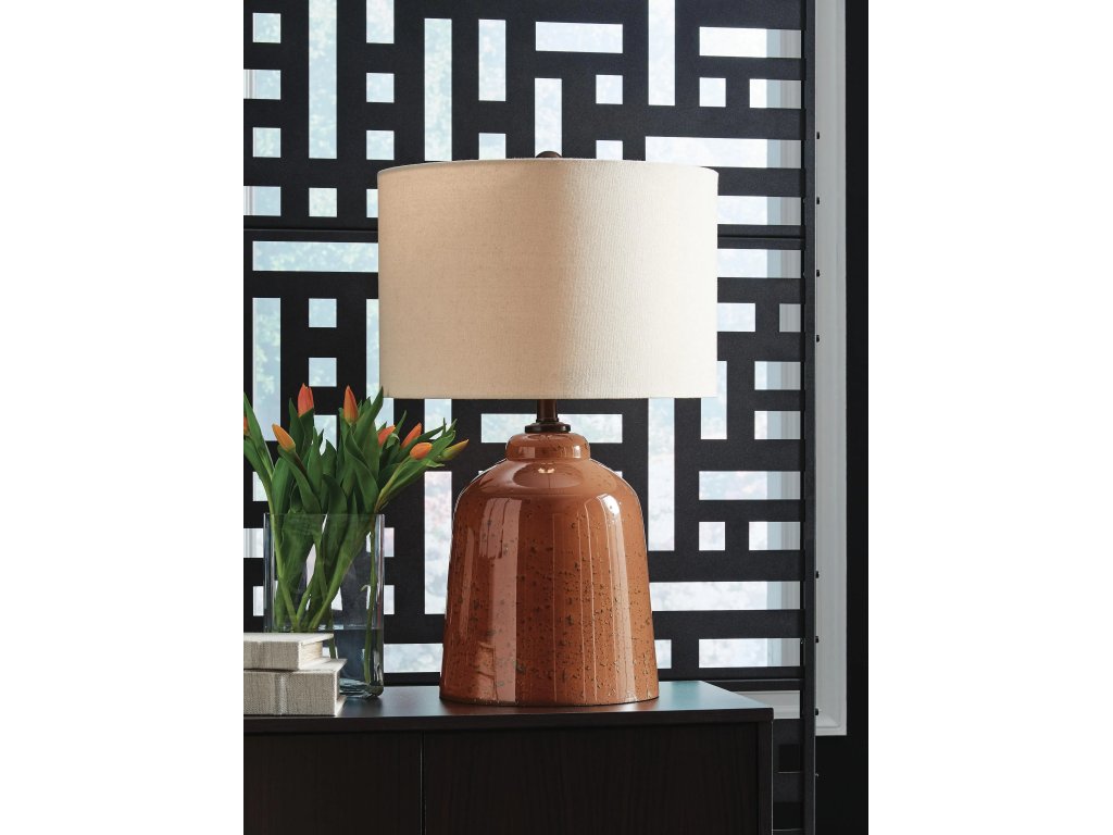 Aaleahya Table Lamp - image 1