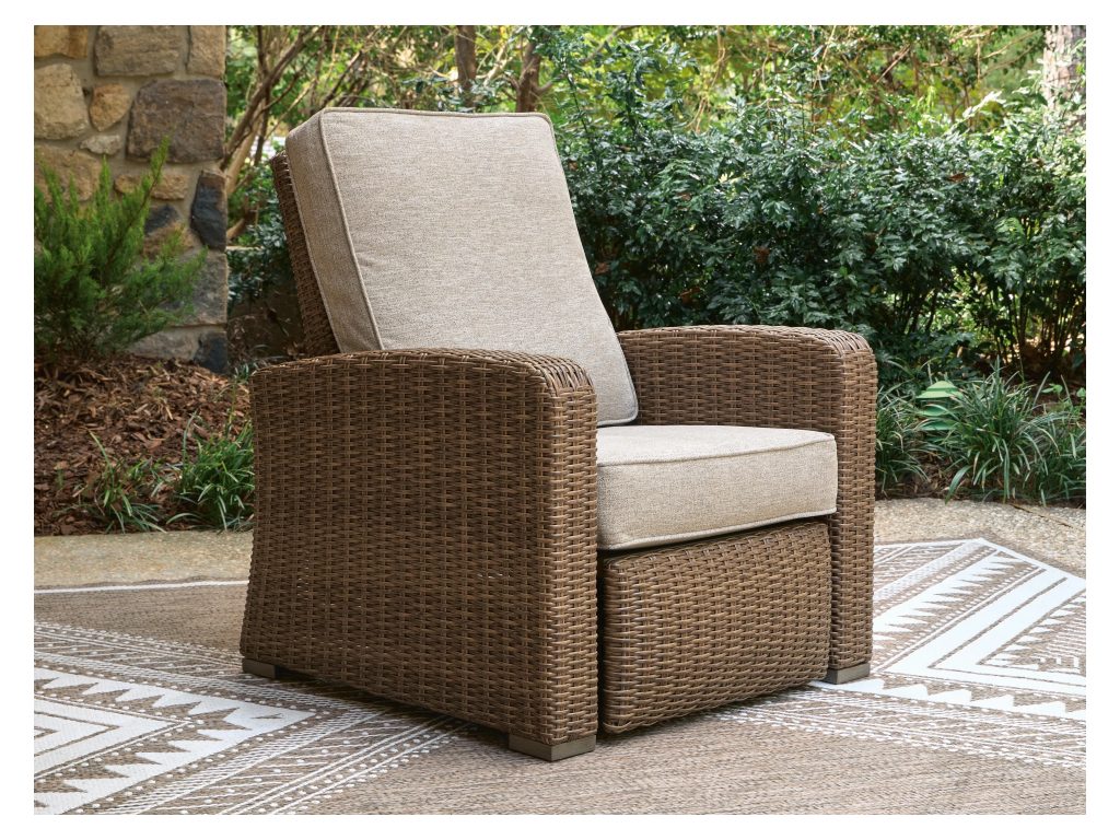 Laguna Heights Outdoor Recliner - image 1