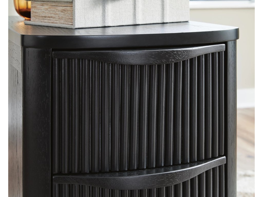 Camdill Chairside End Table - image 6