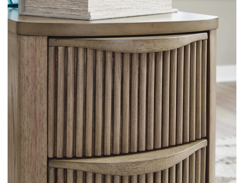 Camdill Chairside End Table - image 6