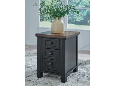 Wildenauer Chairside End Table - Alternative View