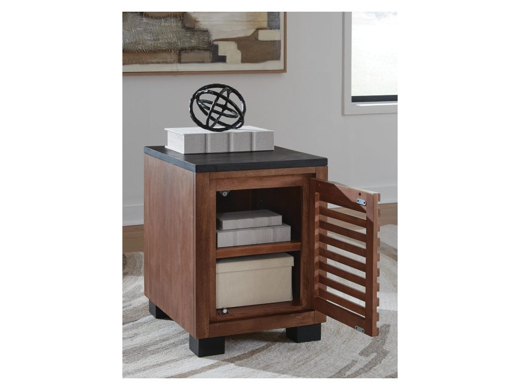 Kallari Chairside End Table - image 5