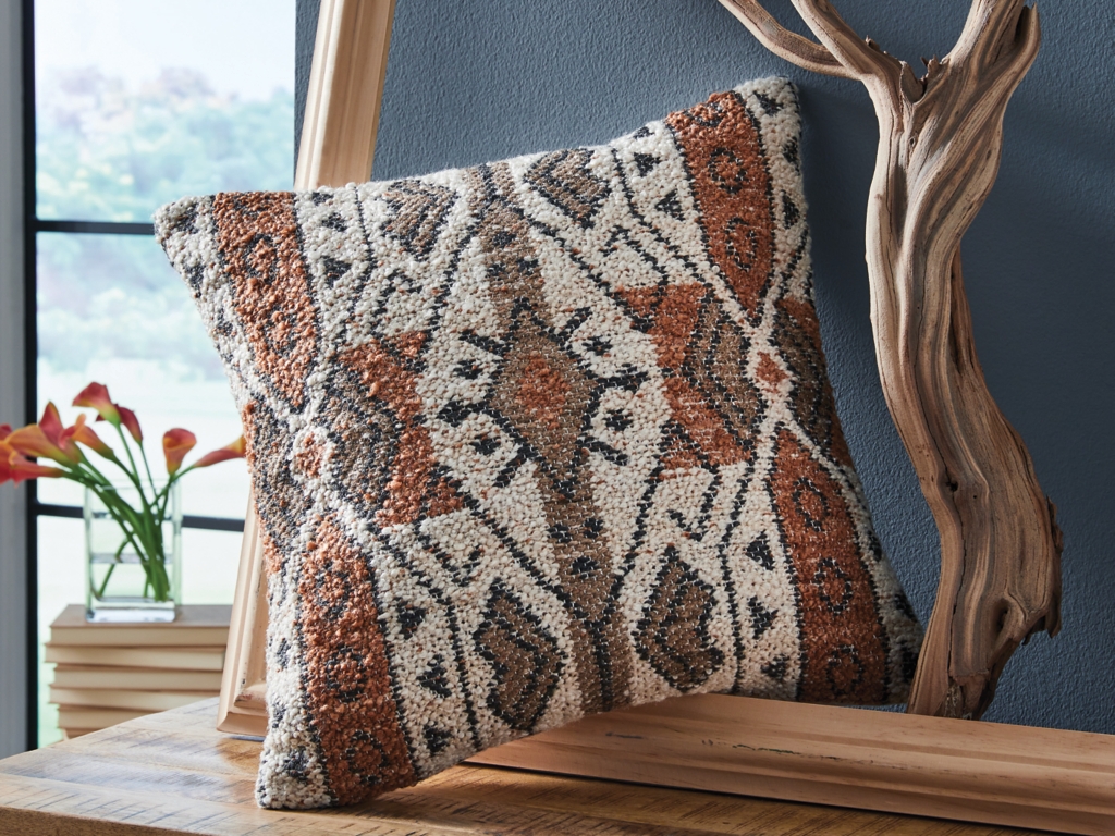 Kierenworth Pillow (Set of 4) - image 1