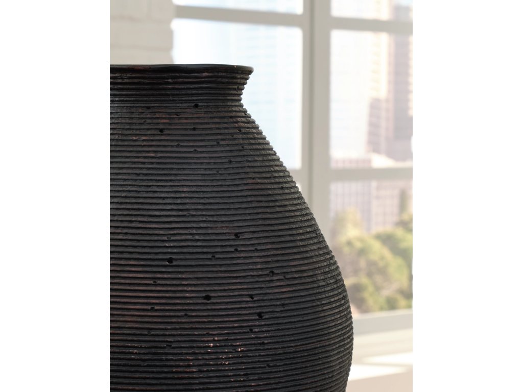 Hannela Vase - image 2