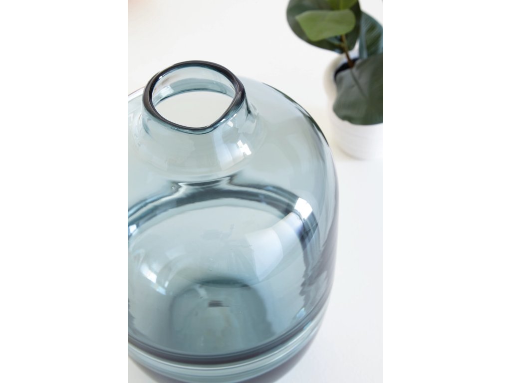 Lemmitt Vase - image 2