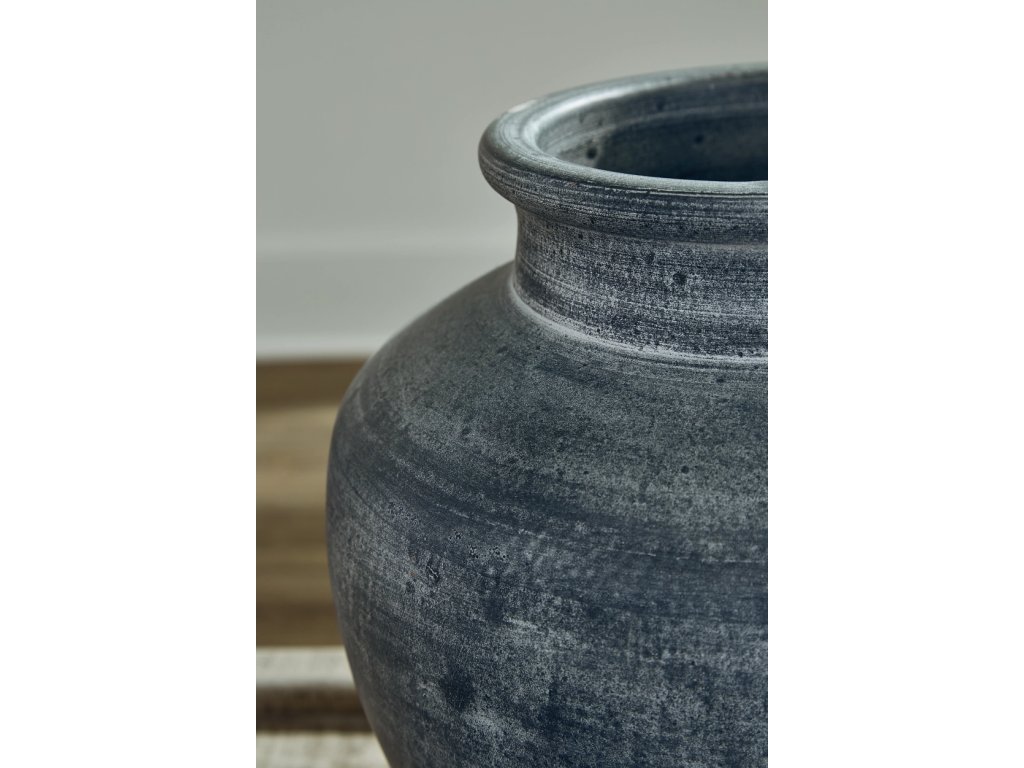 Meadie Vase - image 2