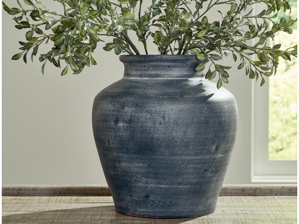 Meadie Vase - image 1
