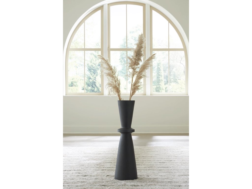 Collisten Vase - image 1