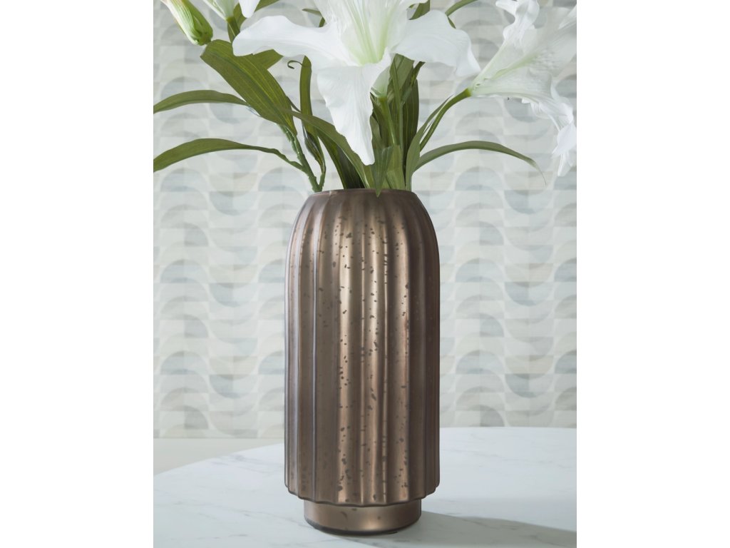 Briarcott Vase - image 1