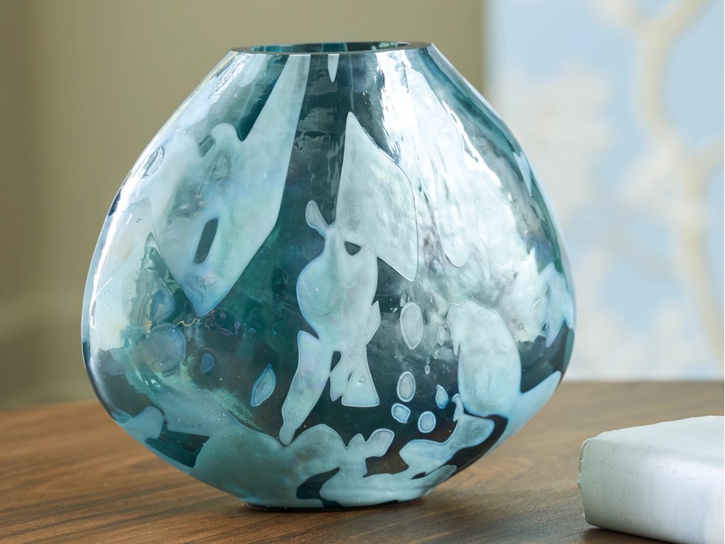Cartshaw Vase - image 1