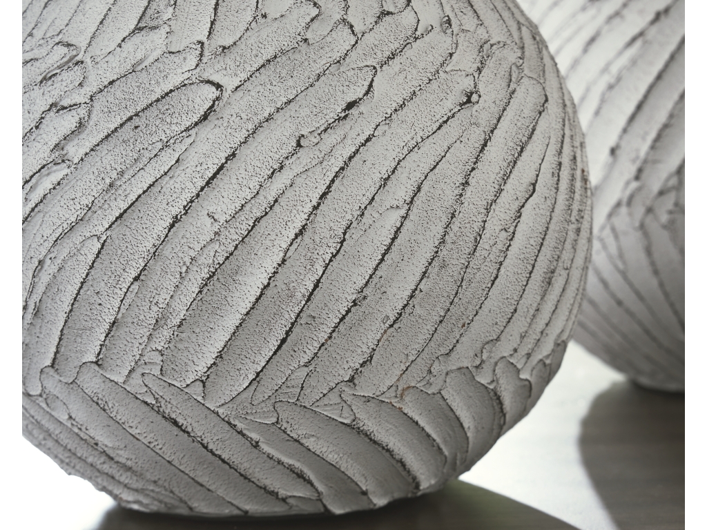 Shelvie Vase - image 2