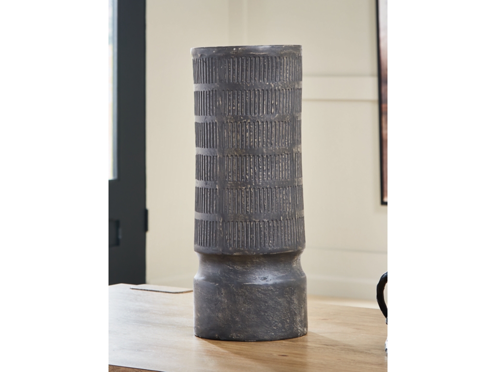 Beninworth Vase - image 1