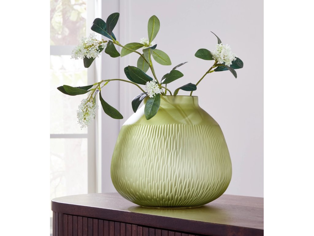 Scottyard Vase - image 1