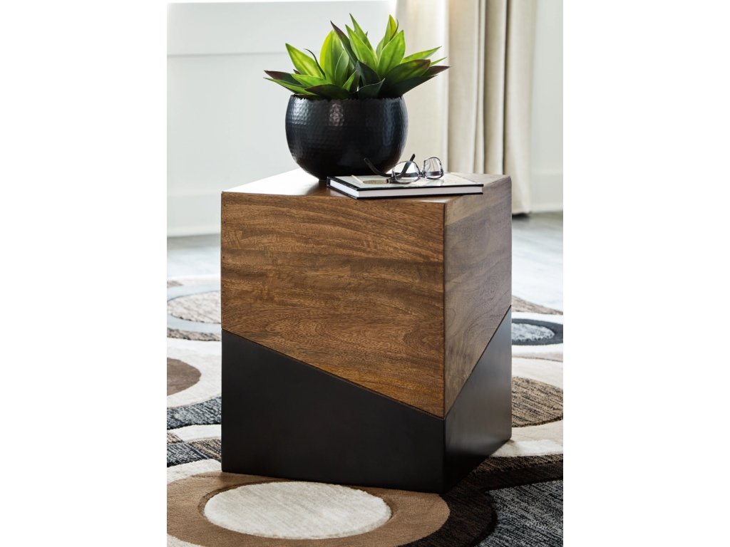 Trailbend Accent Table - image 7