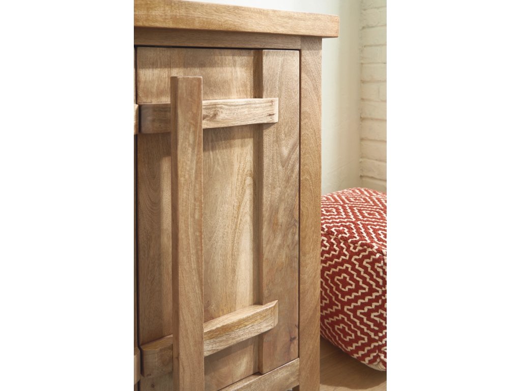 Dresor Accent Cabinet - image 6