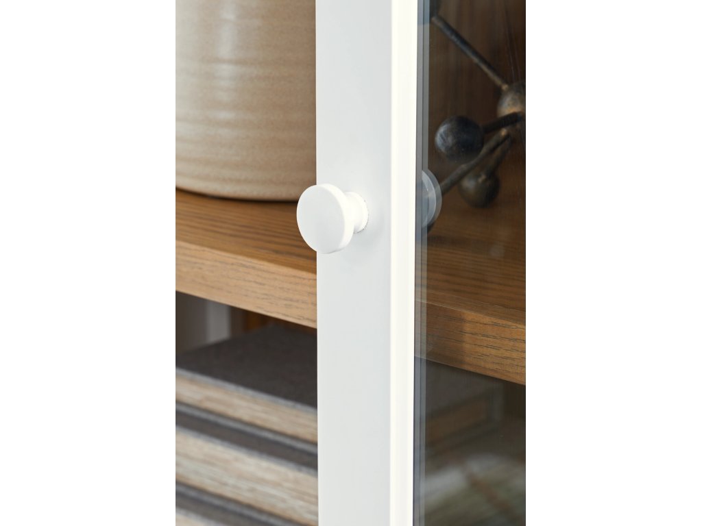 Dagandale Accent Cabinet - image 5