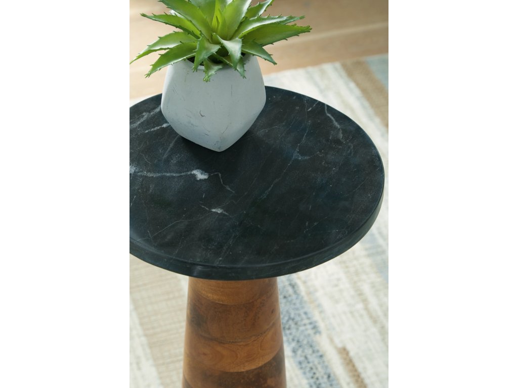 Quinndon Accent Table - image 3