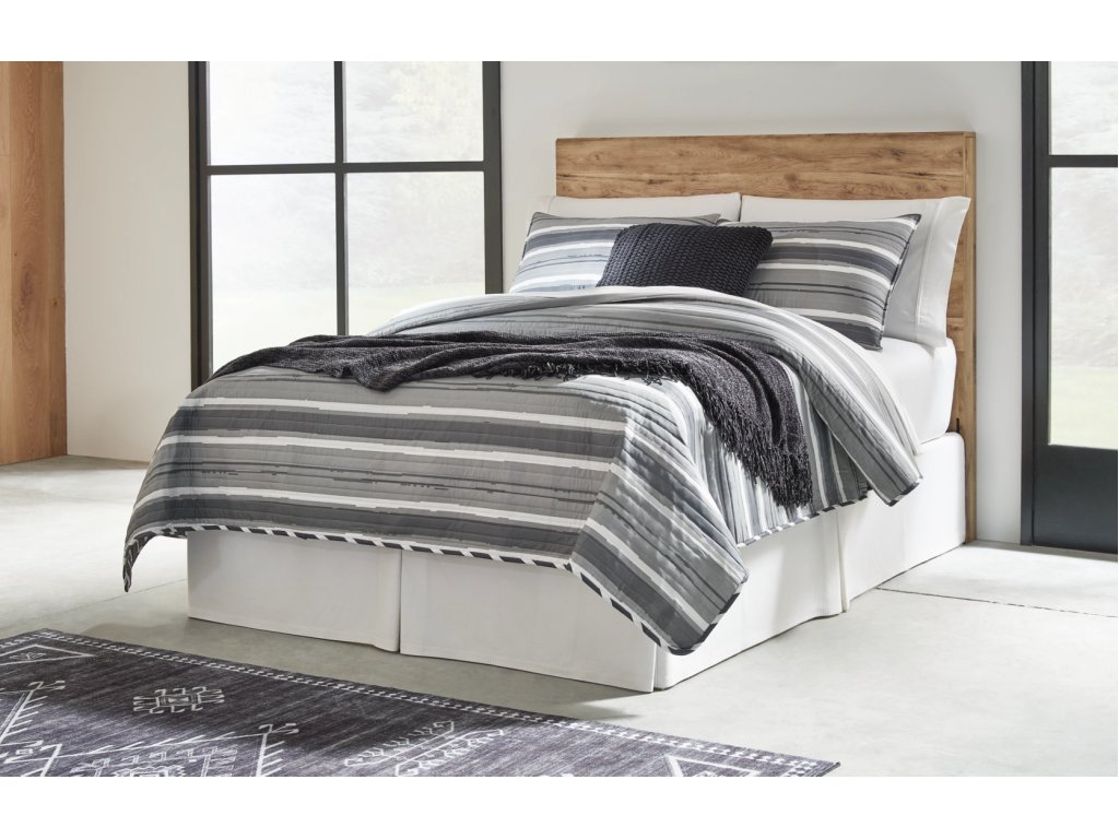 Hyanna Full Panel Headboard, Dresser and Mirror - image 7