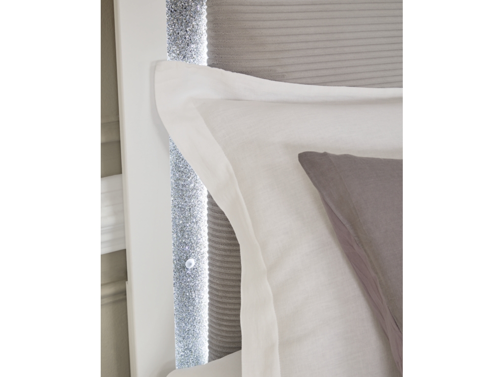 Maeling King Upholstered Panel Bed - image 6