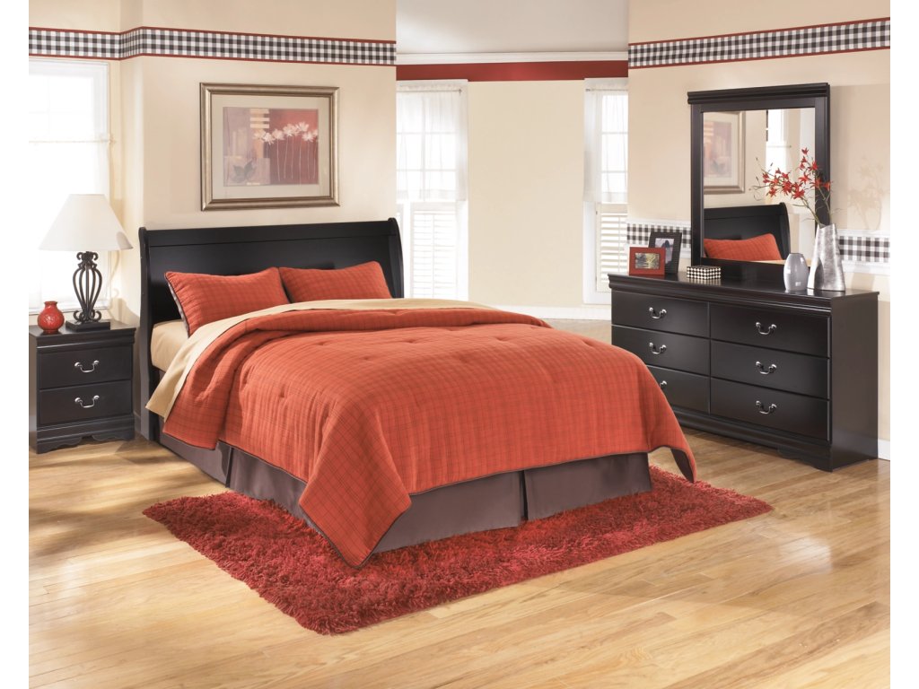 Huey Vineyard Queen Sleigh Headboard, Dresser, Mirror and Nightstand - main image