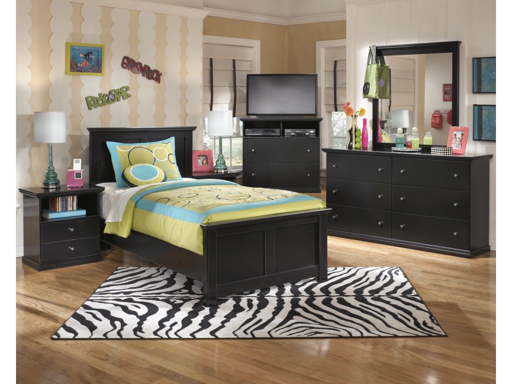 Maribel Dresser - image 11