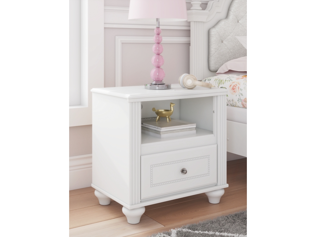 Kozlani Nightstand - image 1