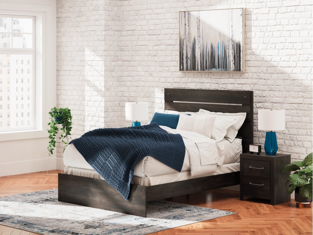 Hollivern Queen Panel Bed - image 1
