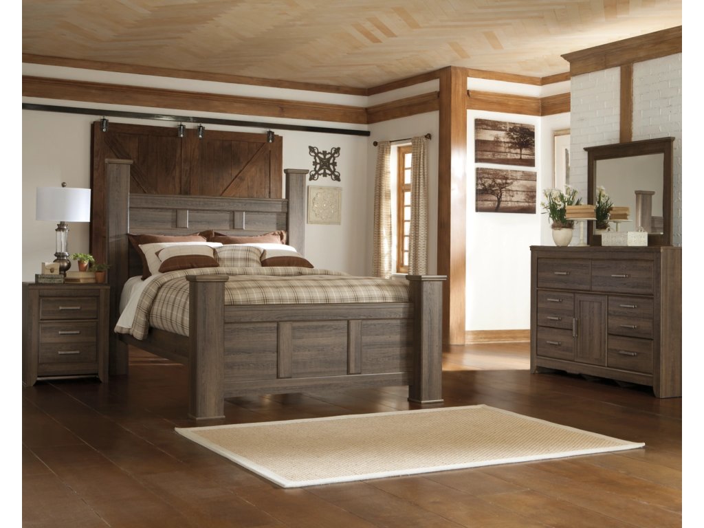 Juararo Queen Poster Bed, Dresser and Mirror - main image
