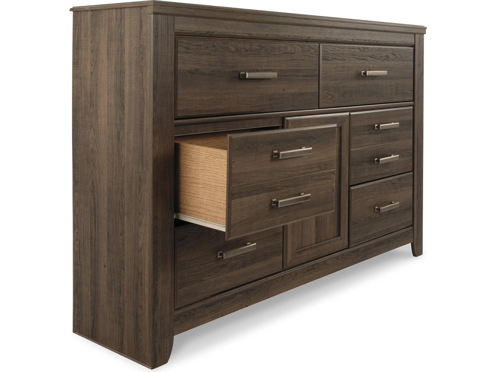 Juararo Queen Poster Bed, 2 Dressers, Mirror and 2 Nightstands - image 4