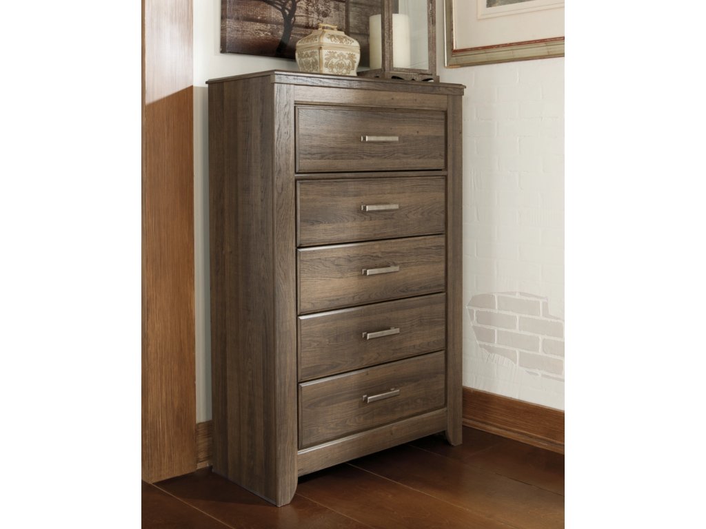 Juararo California King Poster Bed, Dresser, Mirror, Chest and 2 Nightstands - image 20
