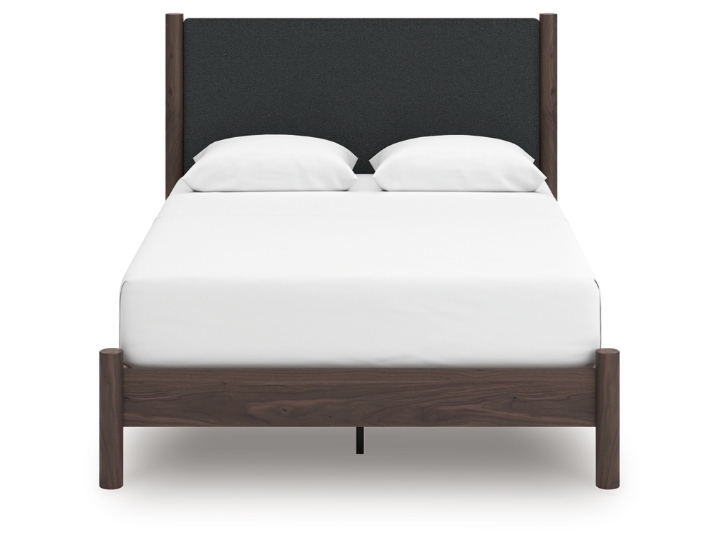 Pamytta Queen Upholstered Platform Bed, Dresser and Mirror - image 8