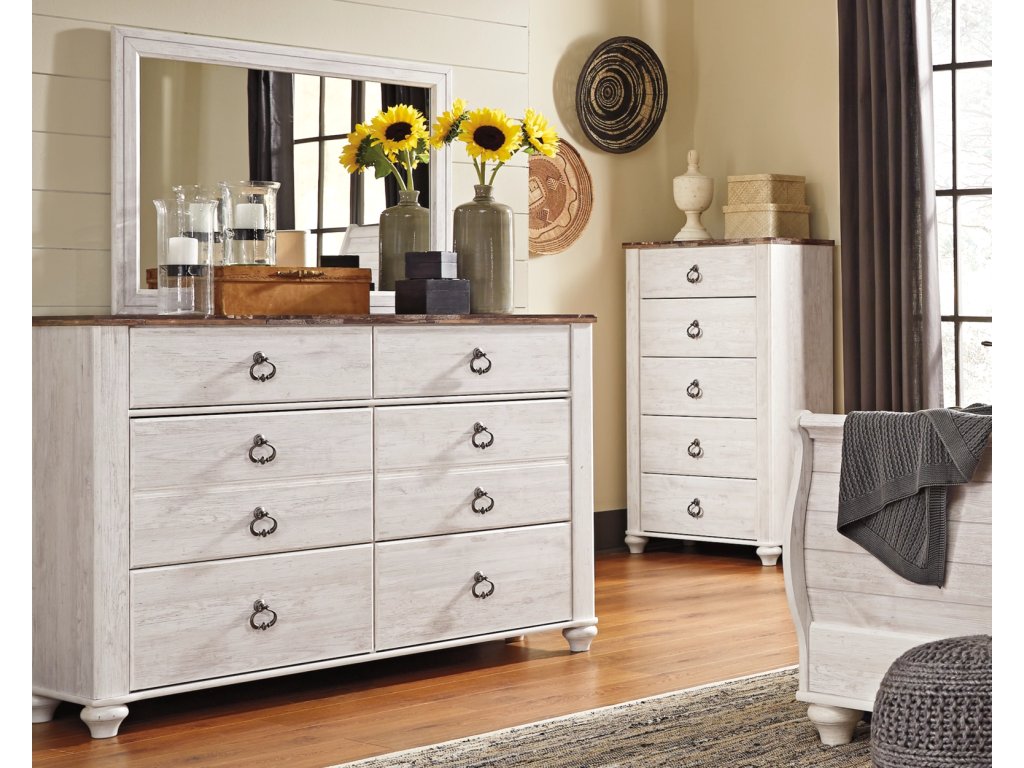 Willowton King Sleigh Bed, Dresser and Nightstand - image 10