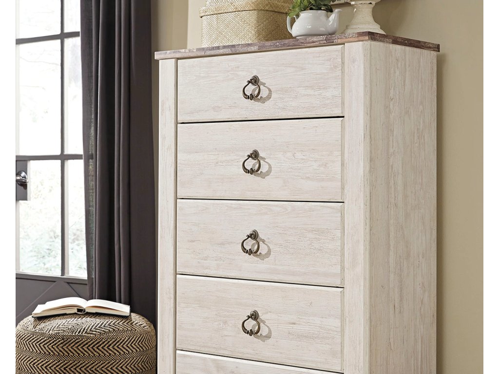 Willowton Queen Sleigh Bed, 2 Dressers, Mirror, Chest and 2 Nightstands - image 13