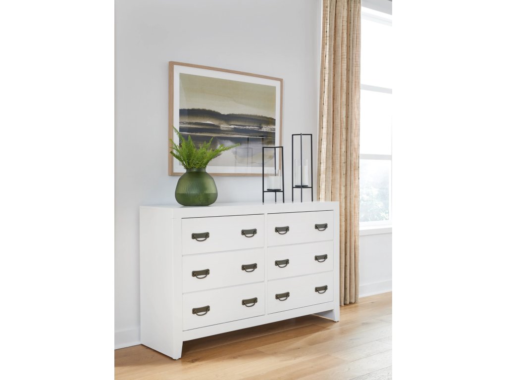 Binterglen King Panel Bed, Dresser and Nightstand - image 19