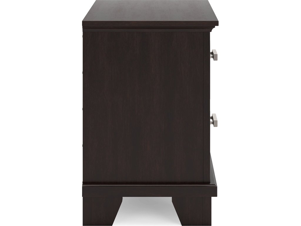 Covetown Queen Panel Bed, Dresser, Mirror, Chest and Nightstand - image 13